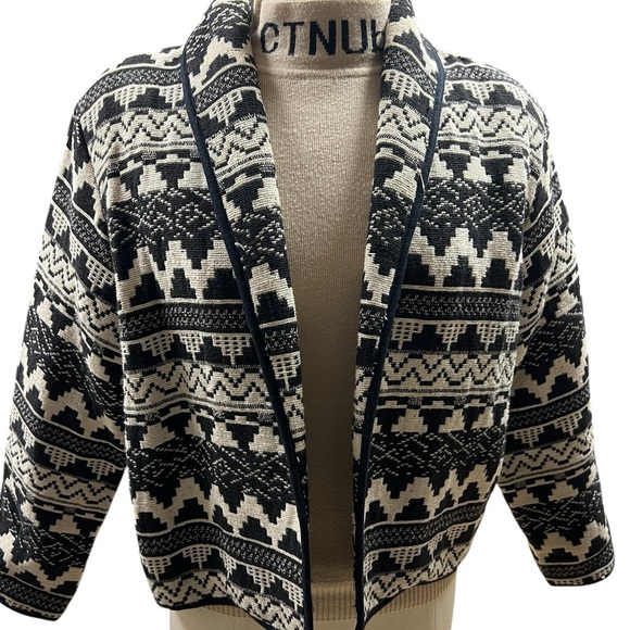 Bedford Fair Lifestyle size medium women’s jacket in heavy tribal fabric newer - Picture 1 of 5